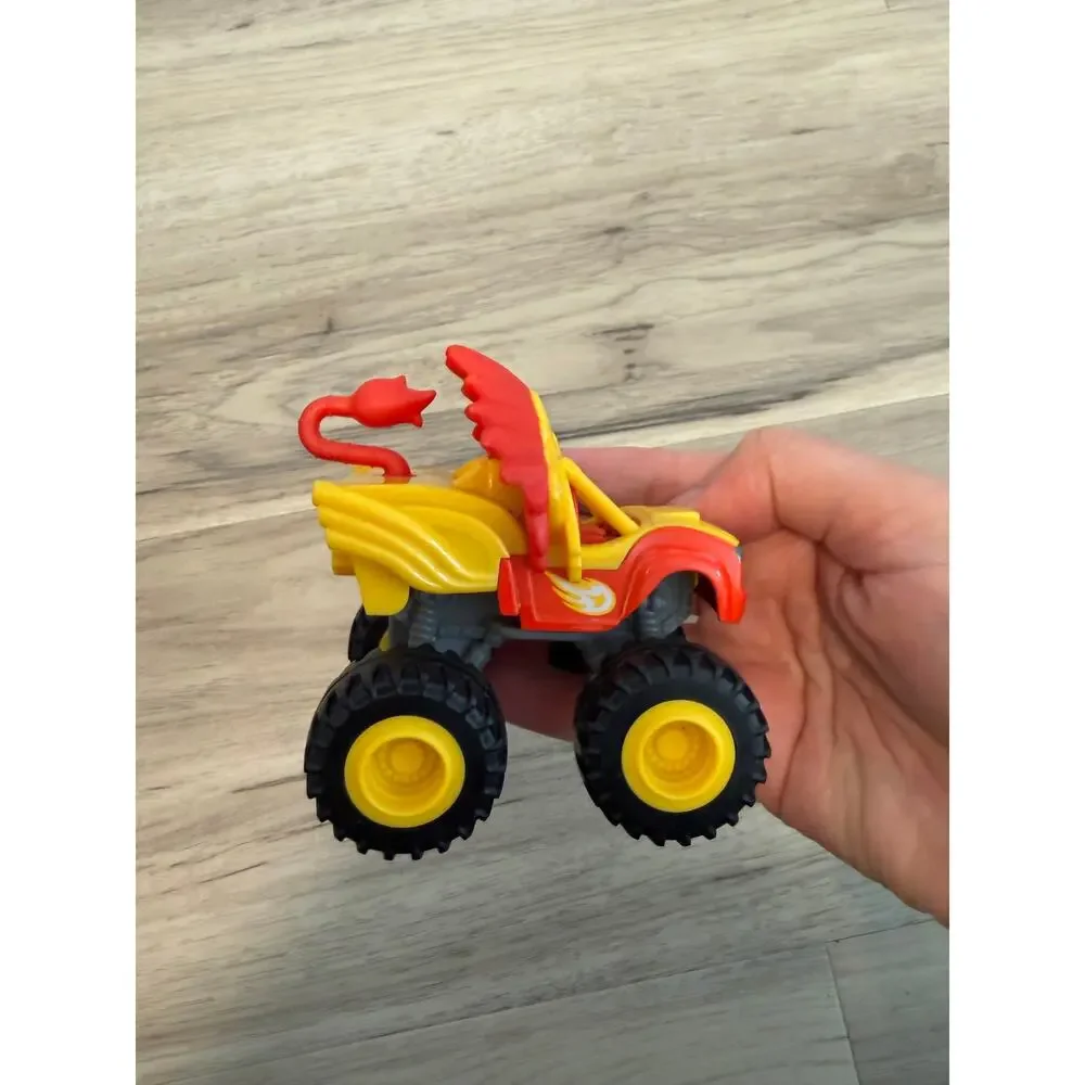 Blaze and the Monster Machines Blaze Lion Truck Die-Cast Vehicle Monster Truck